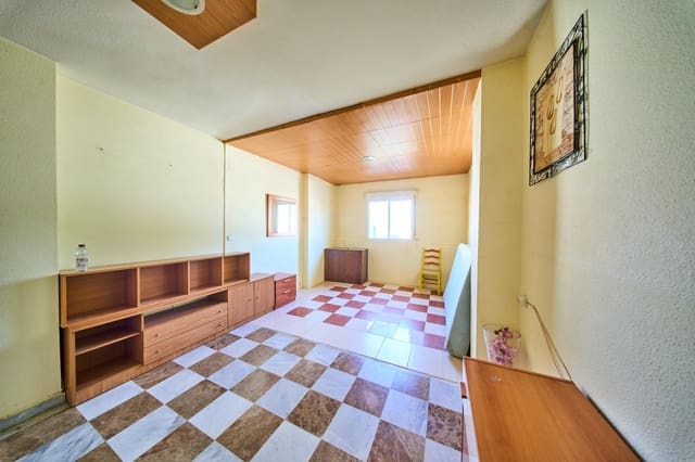 3 quarto Moradia em Banda para venda em Jun com garagem - 179 900 € (Ref: 9533952)