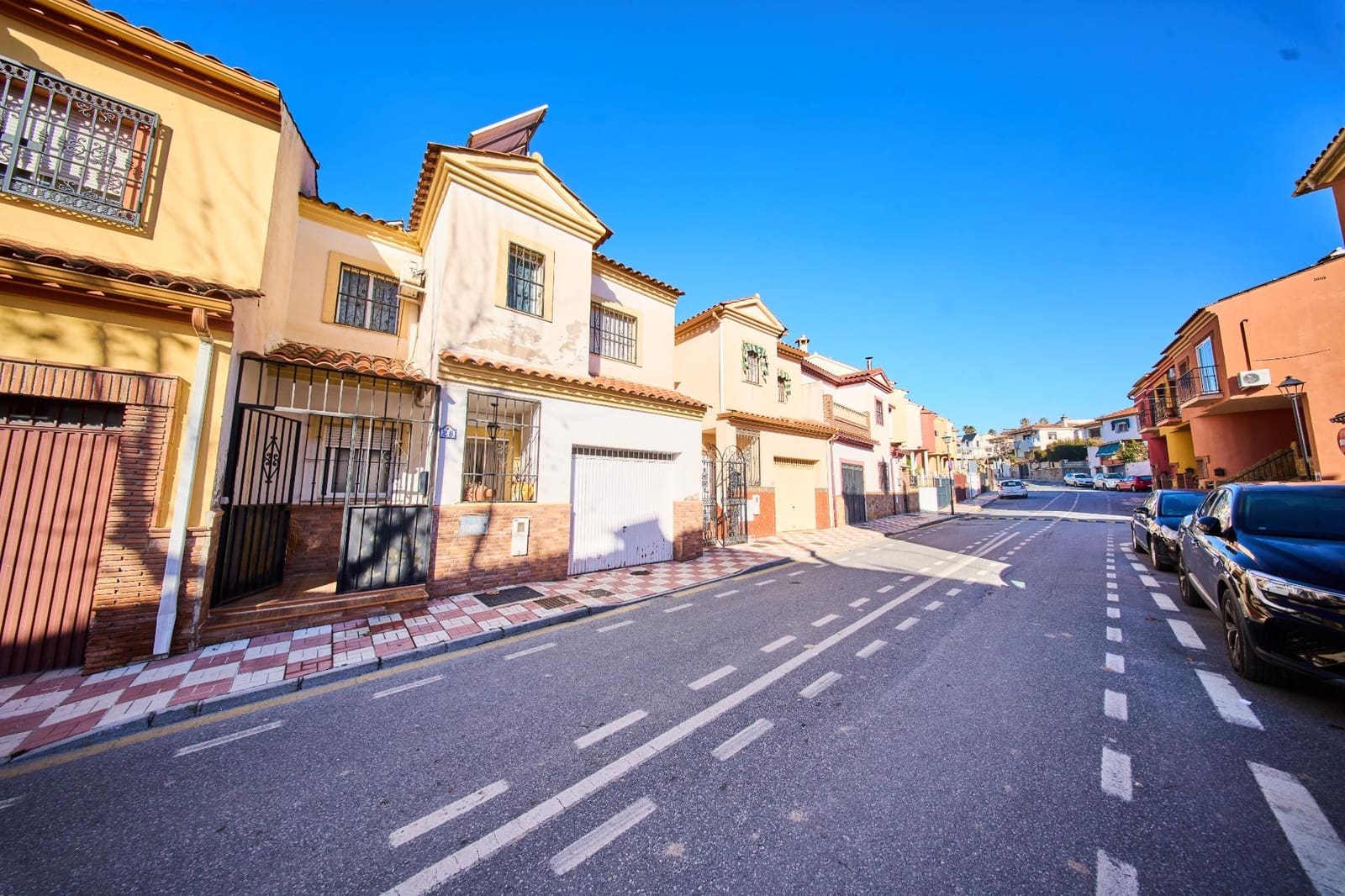 3 camera da letto Villetta a Schiera in vendita in Jun con garage - 179.900 € (Rif: 9533952)