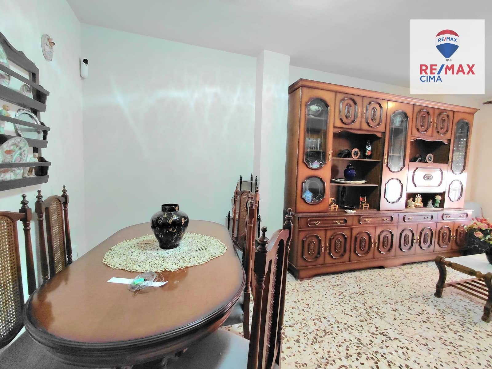 3 sovrum Lägenhet till salu i Baza - 55 000 € (Ref: 9543833)