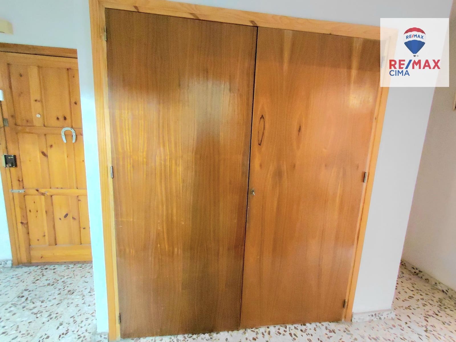 3 sovrum Lägenhet till salu i Baza - 55 000 € (Ref: 9543833)