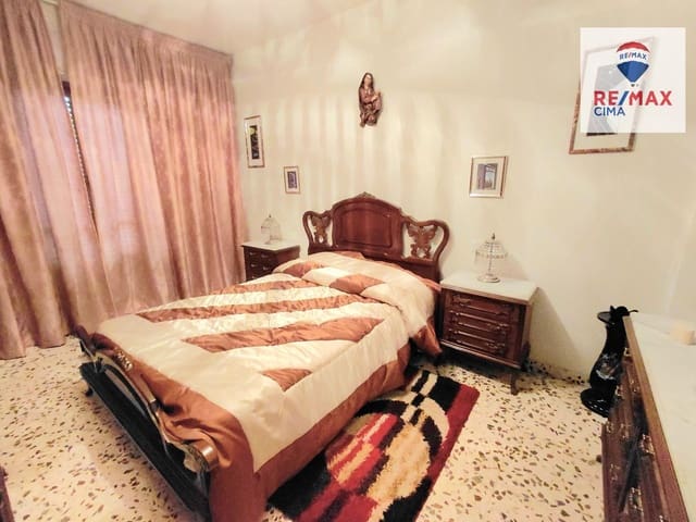 3 sovrum Lägenhet till salu i Baza - 55 000 € (Ref: 9543833)