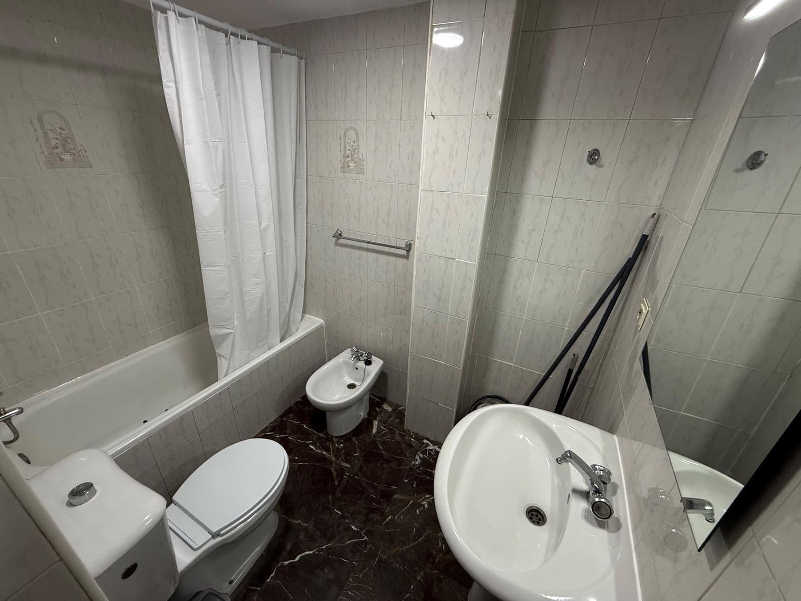 2 camera da letto Appartamento da affittare in Granada citta - 700 € (Rif: 9548435)