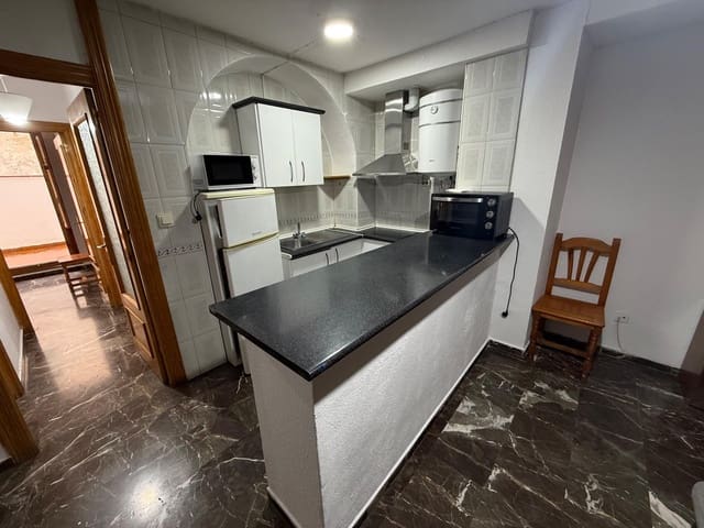 2 sovrum Lägenhet att hyra i Granada stad - 700 € (Ref: 9548435)