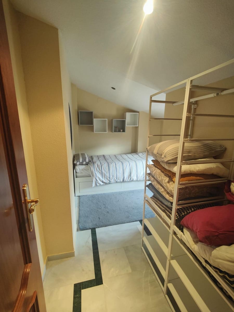 2 Zimmer Penthouse zu vermieten in Granada Stadt - 800 € (Ref: 9551906)