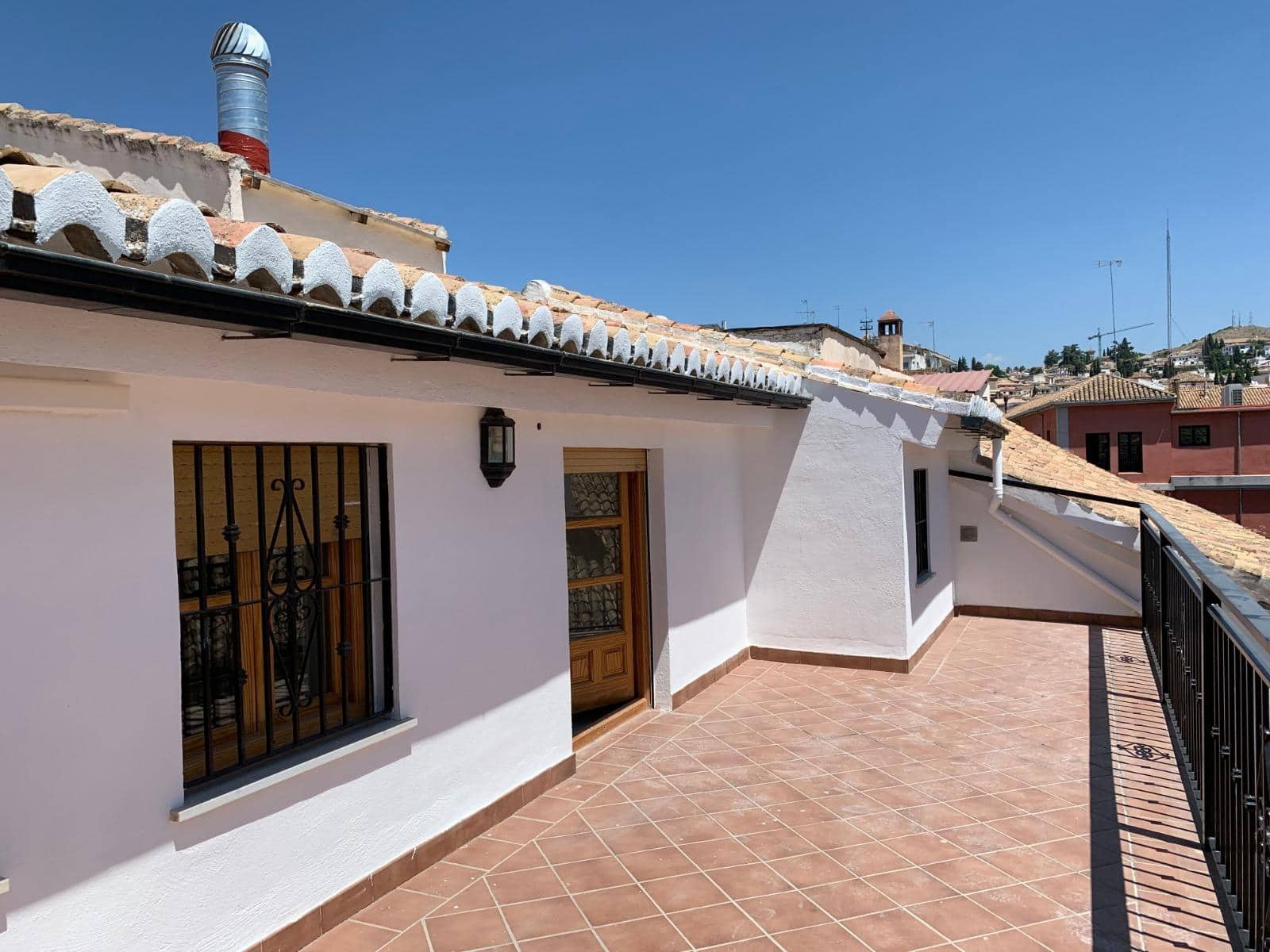 2 Zimmer Penthouse zu vermieten in Granada Stadt - 800 € (Ref: 9551906)