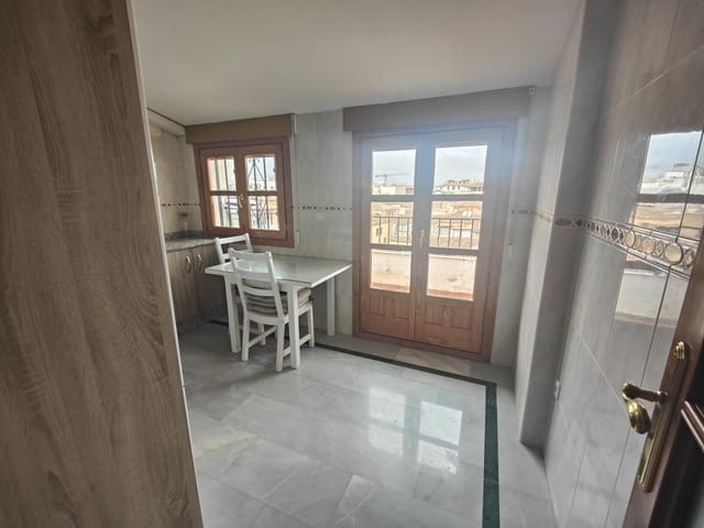 Ático de 2 habitaciones en San Matías - Realejo, Granada ciudad en alquiler - 800 € (Ref: 9551906)