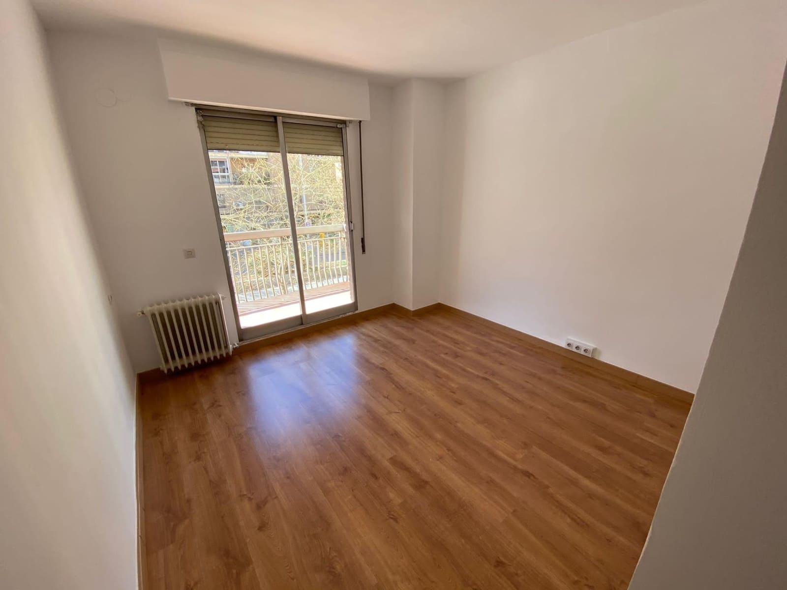 Büro zu vermieten in Granada Stadt - 400 € (Ref: 9551907)