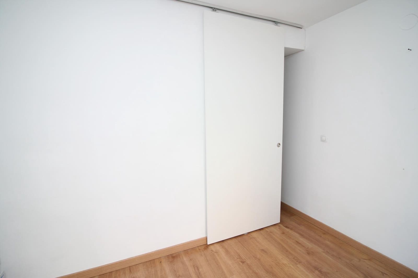 Toimisto vuokrattavana paikassa Granada kaupunki - 390 € (Ref: 9551907)