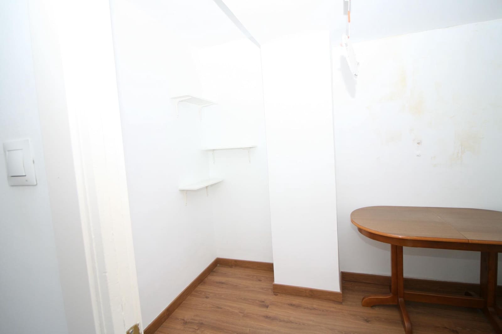 Toimisto vuokrattavana paikassa Granada kaupunki - 390 € (Ref: 9551907)