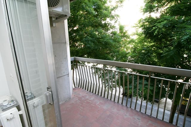 Toimisto vuokrattavana paikassa Centro, Granada kaupunki - 390 € (Ref: 9551907)