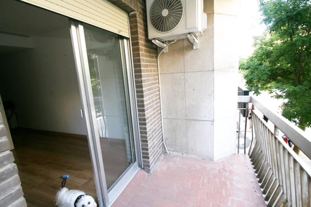 Toimisto vuokrattavana paikassa Centro, Granada kaupunki - 390 € (Ref: 9551907)