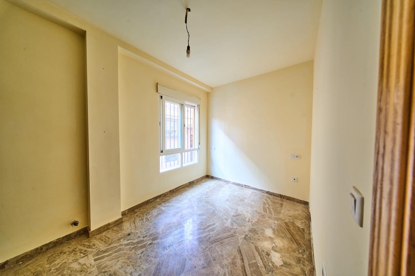 1 sovrum Lägenhet till salu i Armilla med garage - 138 000 € (Ref: 9556062)