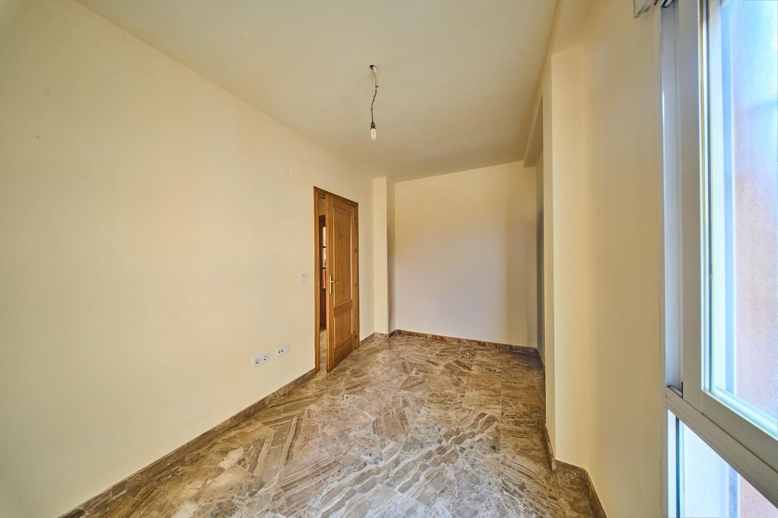 1 sovrum Lägenhet till salu i Armilla med garage - 138 000 € (Ref: 9556062)