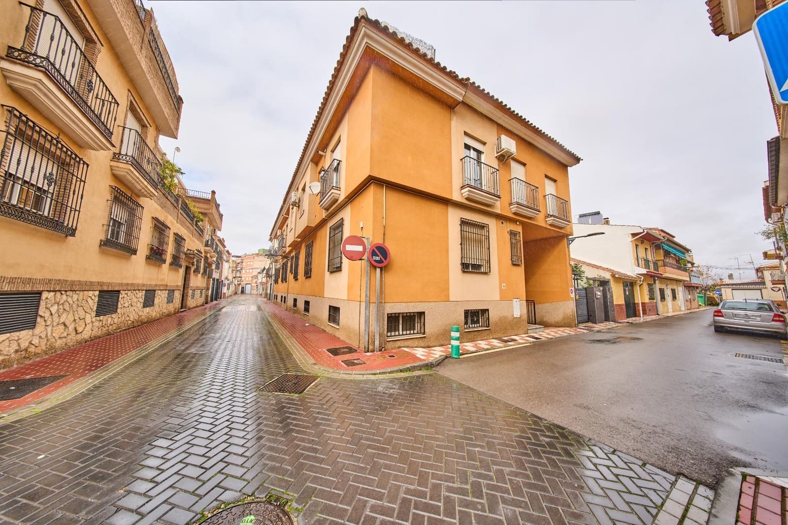 1 sovrum Lägenhet till salu i Armilla med garage - 138 000 € (Ref: 9556062)