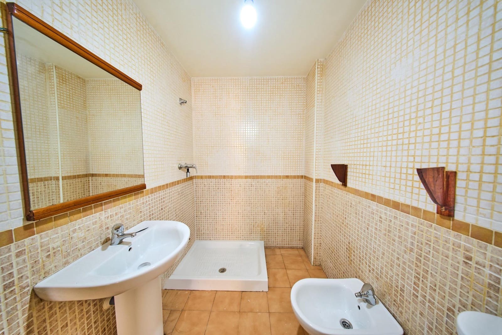 1 sovrum Lägenhet till salu i Armilla med garage - 138 000 € (Ref: 9556062)