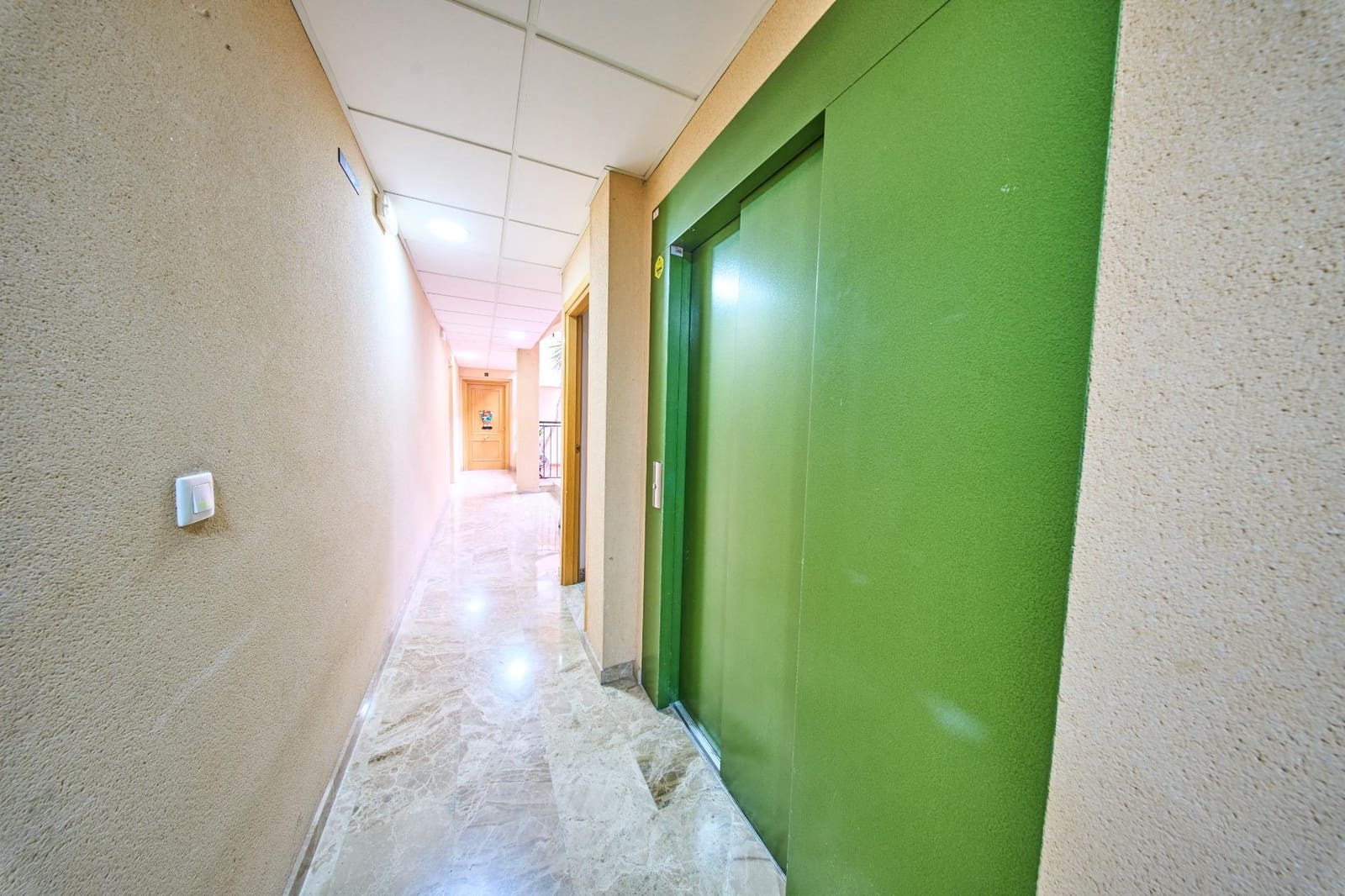 1 sovrum Lägenhet till salu i Armilla med garage - 138 000 € (Ref: 9556062)