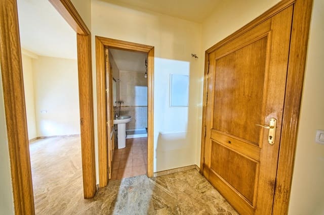 1 sovrum Lägenhet till salu i Armilla med garage - 136 000 € (Ref: 9556062)