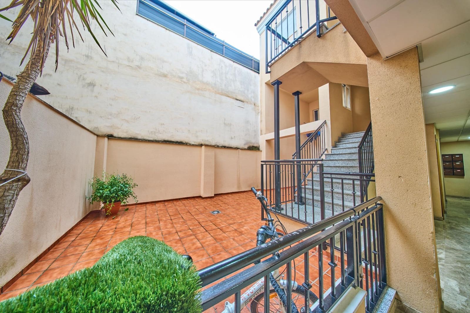 1 sovrum Lägenhet till salu i Armilla med garage - 138 000 € (Ref: 9556062)