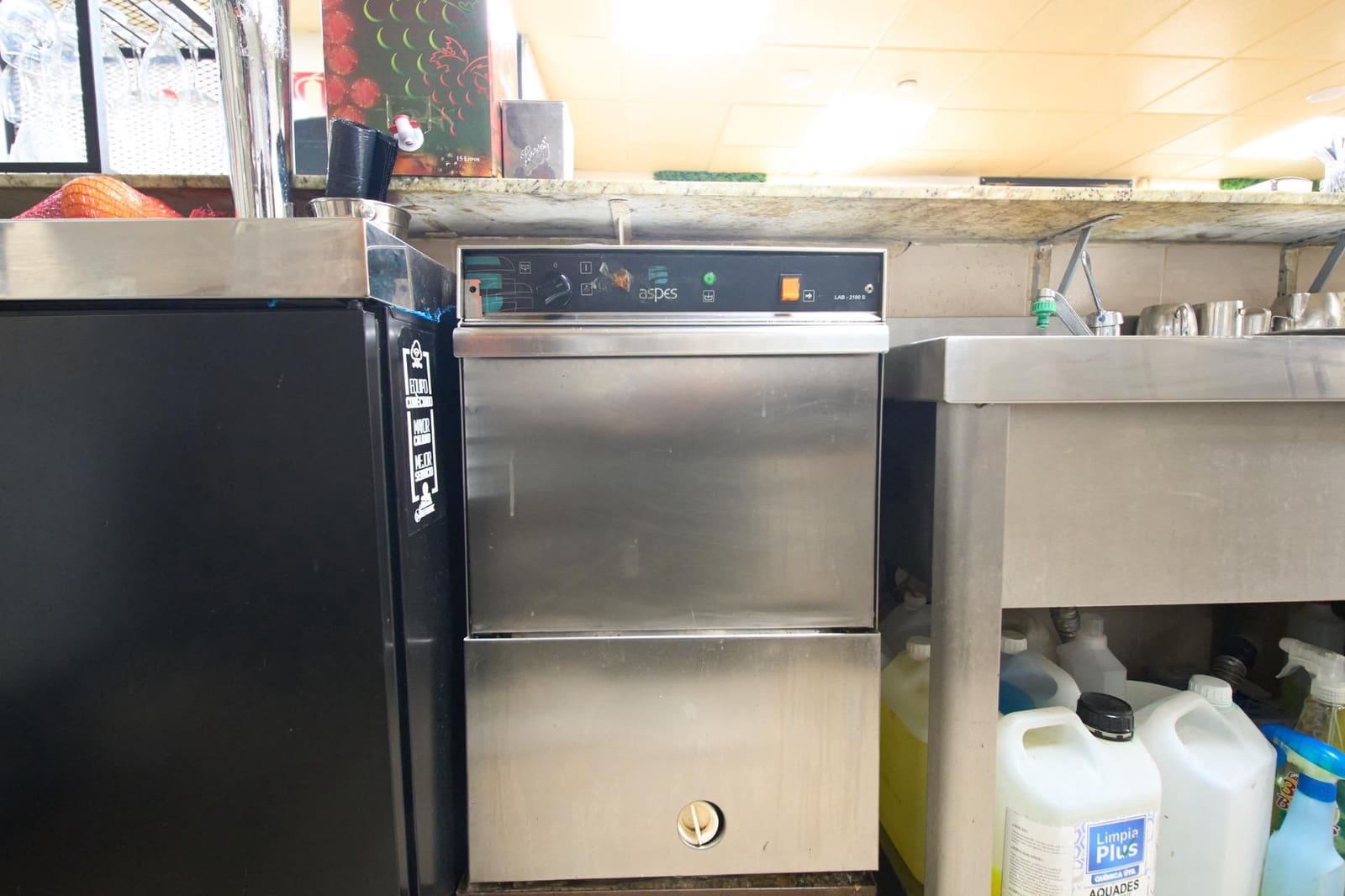 Business for rent in Las Gabias - € 700 (Ref: 9565424)