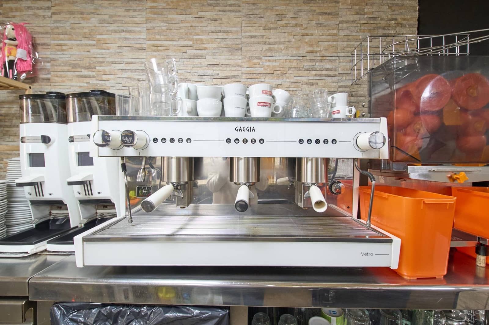 Business for rent in Las Gabias - € 700 (Ref: 9565424)