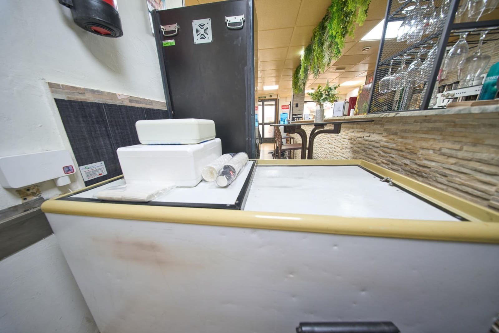 Business for rent in Las Gabias - € 700 (Ref: 9565424)