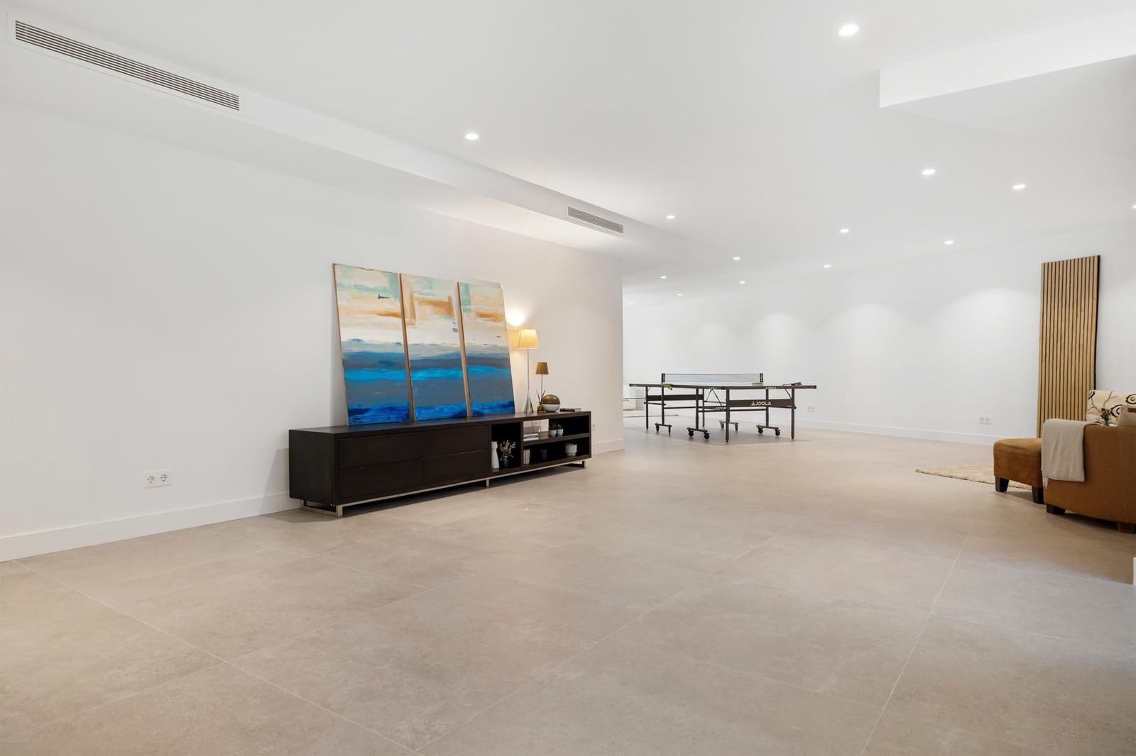 5 bedroom Villa for sale in Marbella with pool garage - € 3,350,000 (Ref: 9565425)