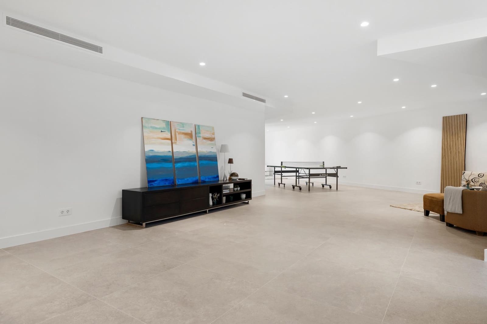 5 bedroom Villa for sale in Marbella with pool garage - € 3,350,000 (Ref: 9565425)
