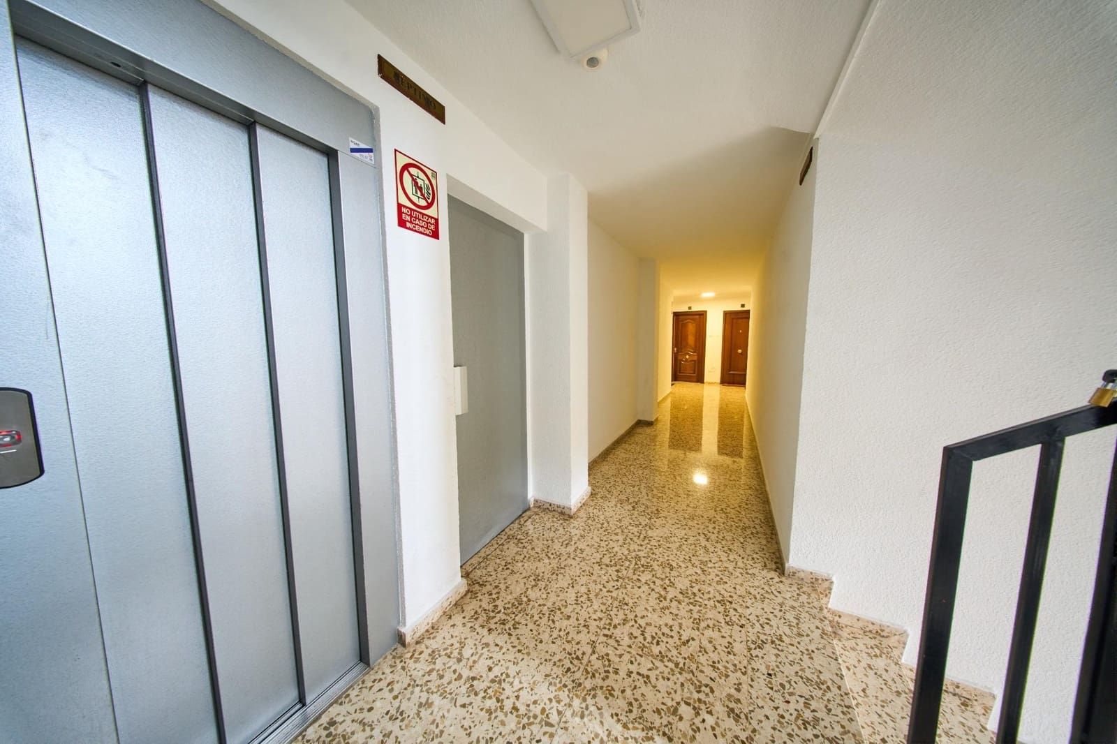 4 slaapkamer Flat te koop in Granada stad - € 210.000 (Ref: 9571391)