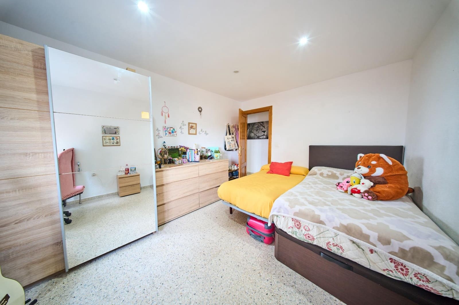 4 slaapkamer Flat te koop in Granada stad - € 210.000 (Ref: 9571391)