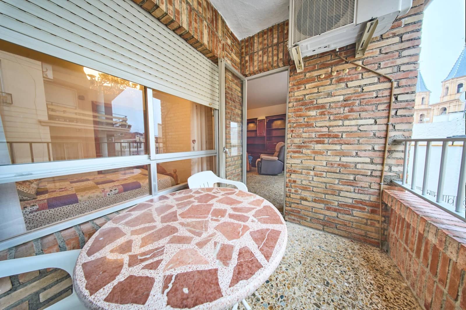 4 bedroom Flat for sale in Orgiva - € 99,900 (Ref: 9574802)