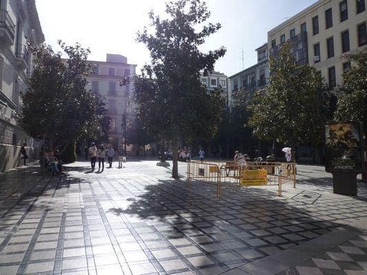 2 soveværelse Lejlighed til leje i Granada by - € 1.300 (Ref: 9574803)