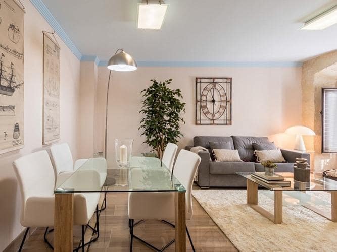 2 soveværelse Lejlighed til leje i Granada by - € 1.300 (Ref: 9574803)