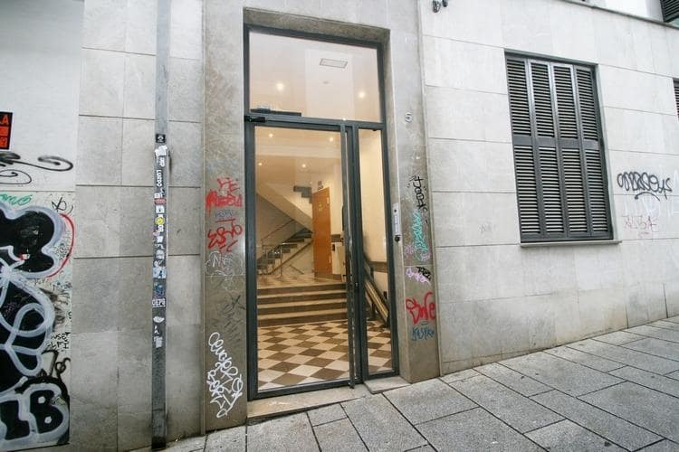 2 soveværelse Lejlighed til leje i Granada by - € 950 (Ref: 9574804)