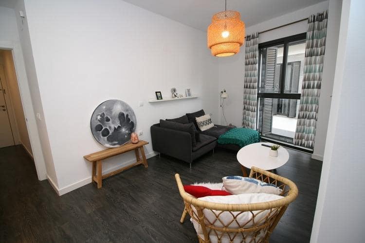 2 bedroom Flat for rent in Granada city - € 950 (Ref: 9574804)