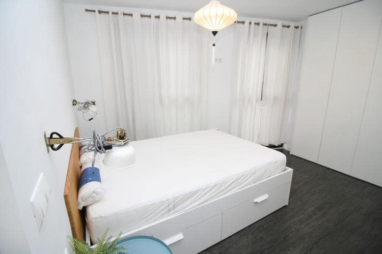 2 bedroom Flat for rent in Granada city - € 950 (Ref: 9574804)