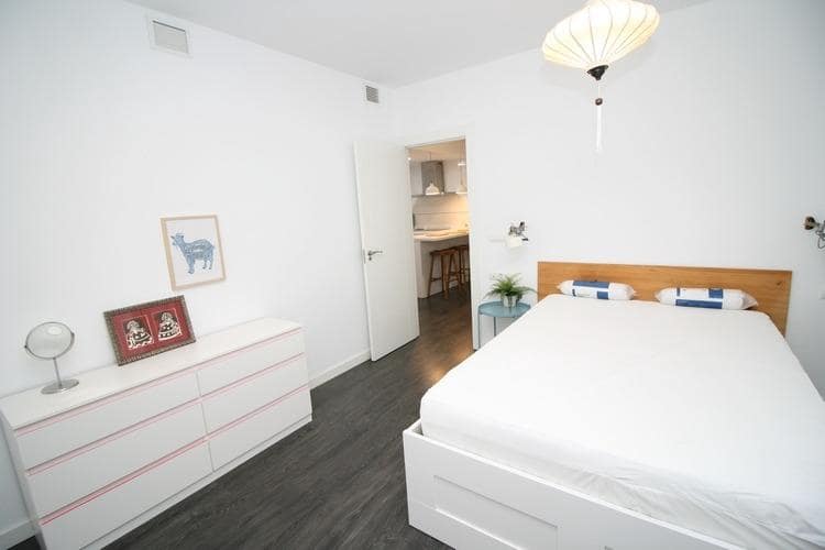 2 bedroom Flat for rent in Granada city - € 950 (Ref: 9574804)