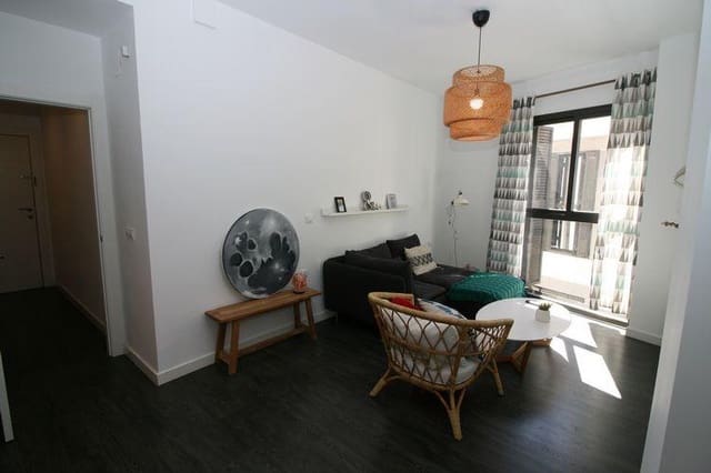 2 bedroom Flat for rent in Centro - Sagrario, Granada city with garage - € 950 (Ref: 9574804)