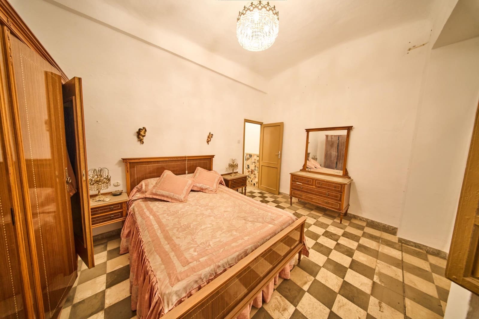 Chalet de 7 habitaciones en Orgiva en venta - 155.000 € (Ref: 9586729)