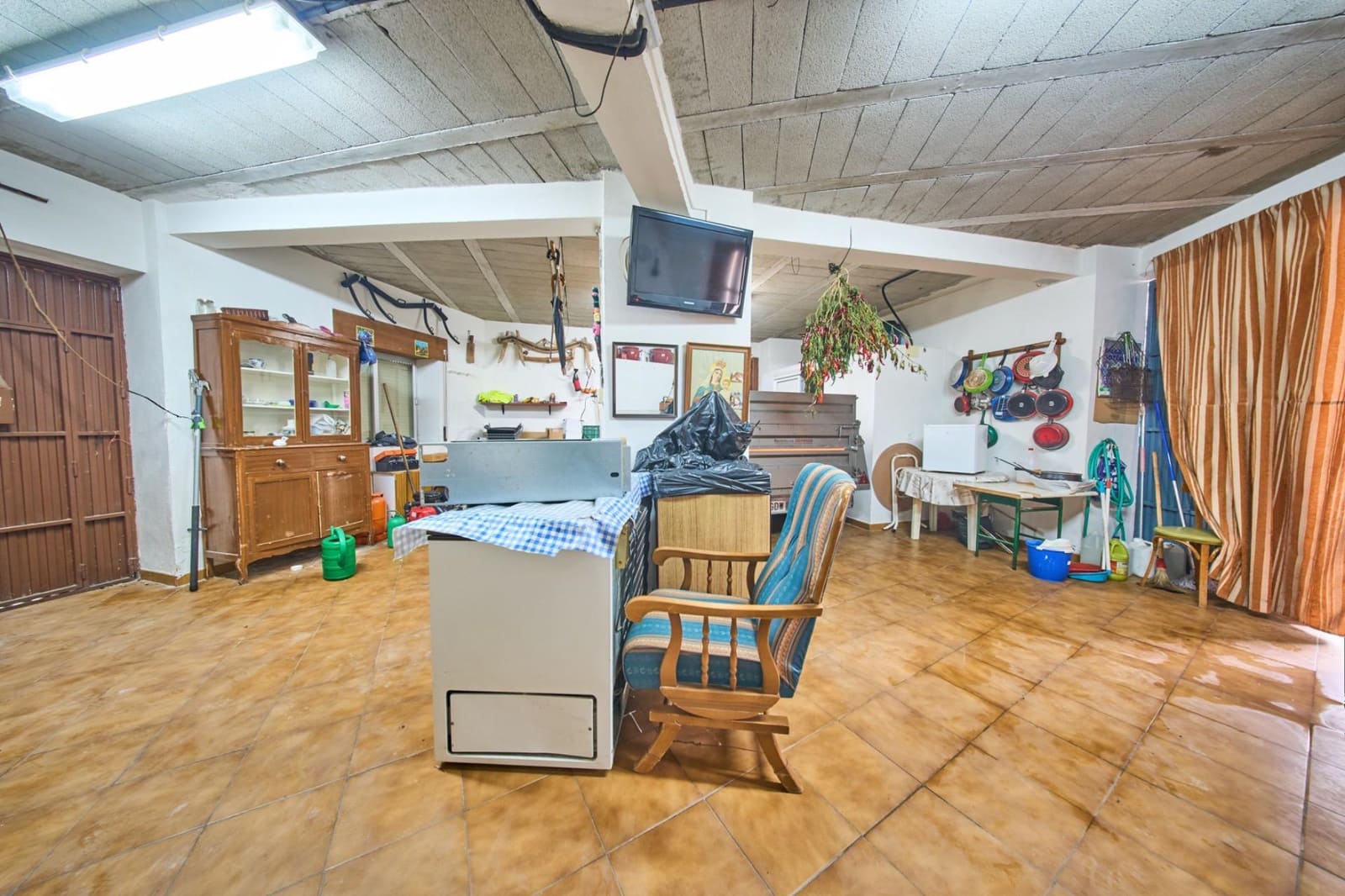 6 bedroom Townhouse for sale in Tozar - € 119,900 (Ref: 9586731)