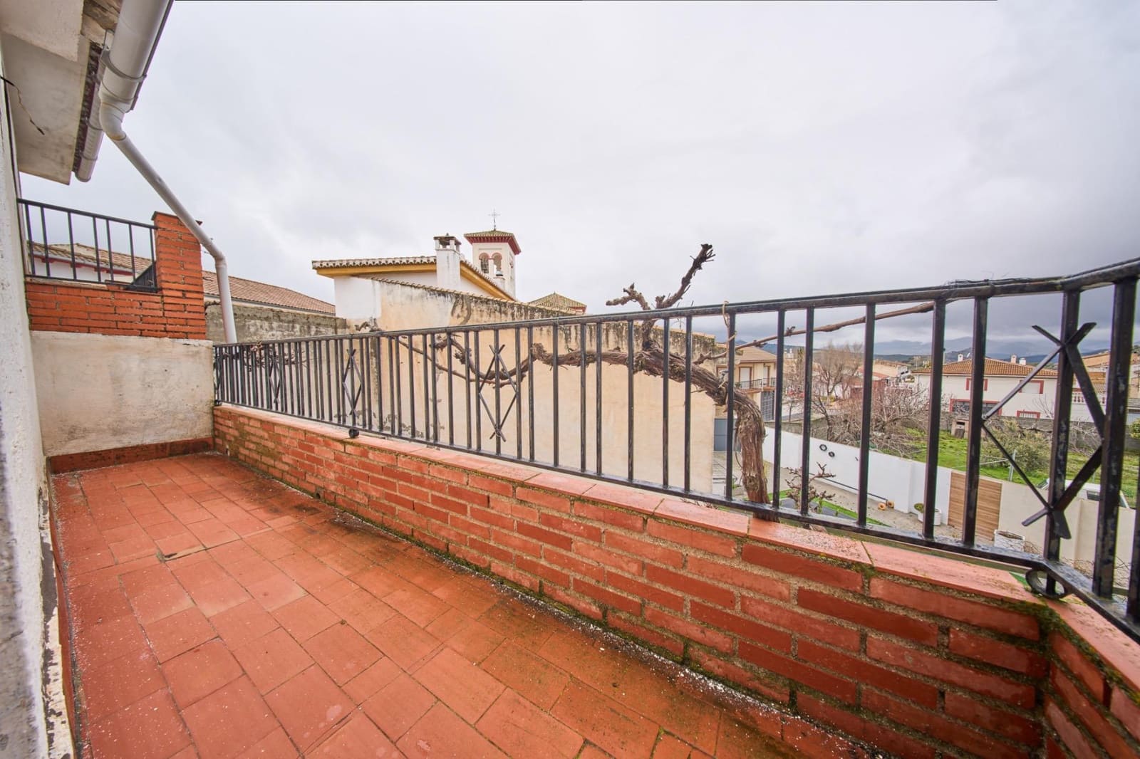 6 bedroom Townhouse for sale in Tozar - € 119,900 (Ref: 9586731)