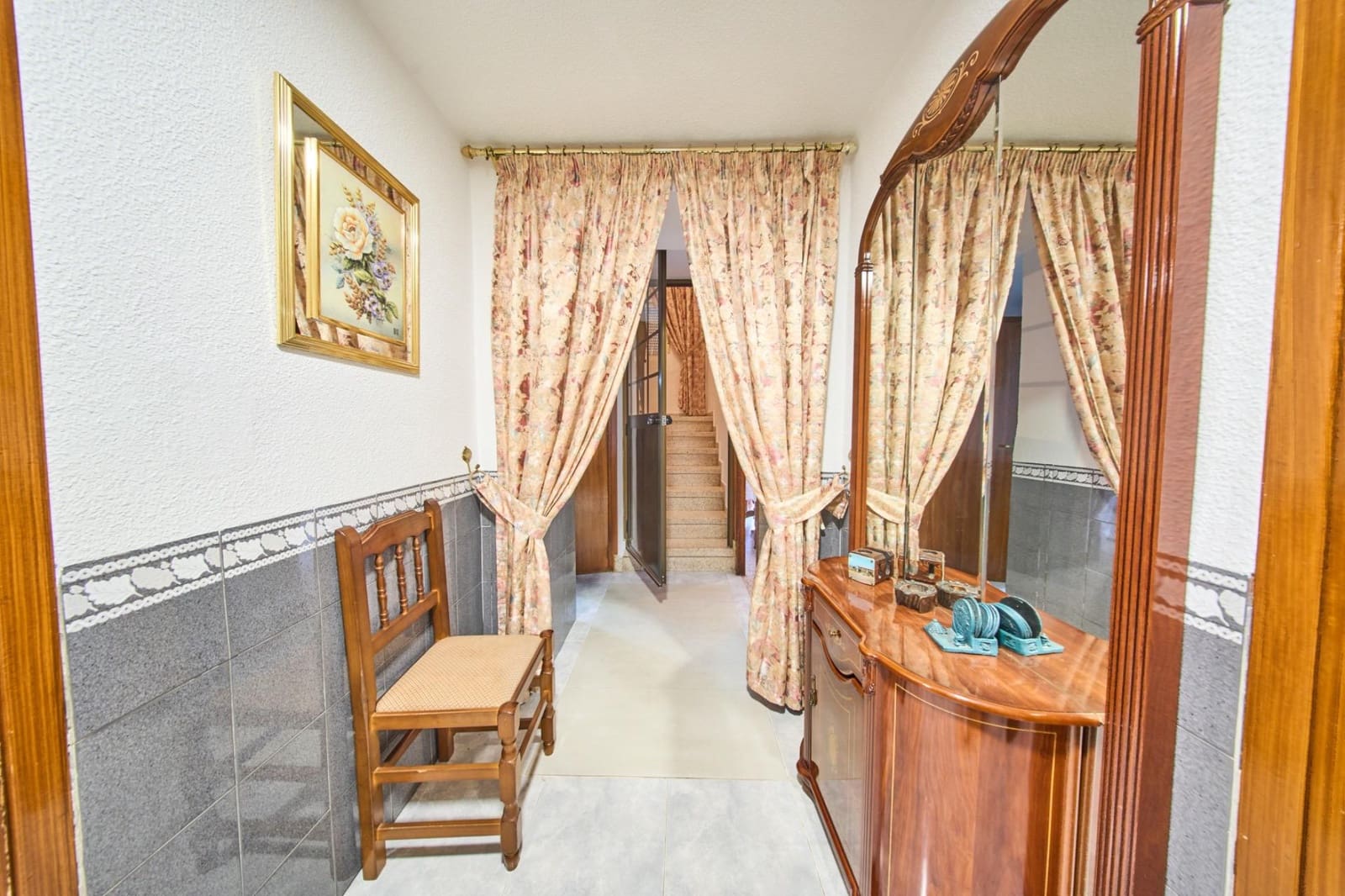 6 bedroom Townhouse for sale in Tozar - € 119,900 (Ref: 9586731)