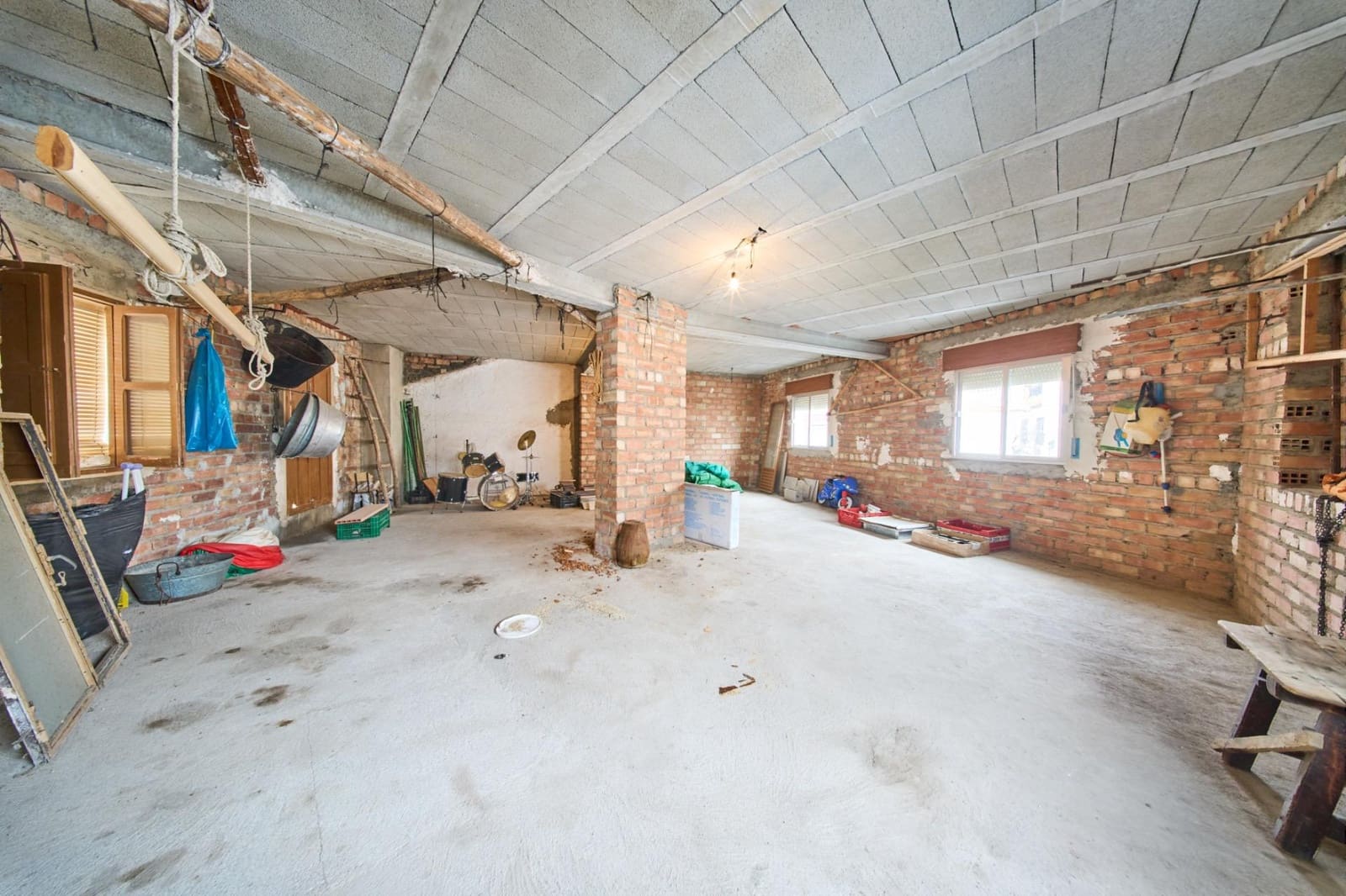 6 bedroom Townhouse for sale in Tozar - € 119,900 (Ref: 9586731)