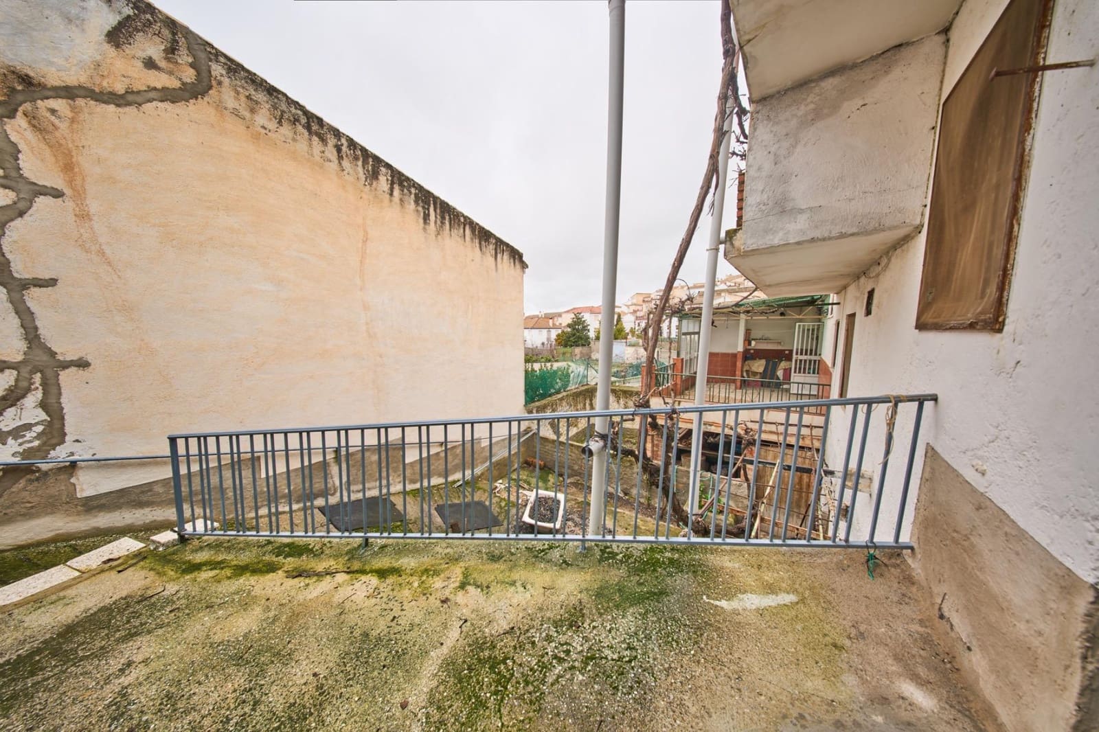 6 bedroom Townhouse for sale in Tozar - € 119,900 (Ref: 9586731)