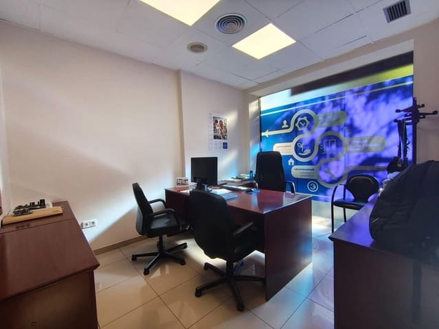 Komercyjne na sprzedaż w Zaidin, Miasto Grenada - 169 000 € (Ref: 9591539)