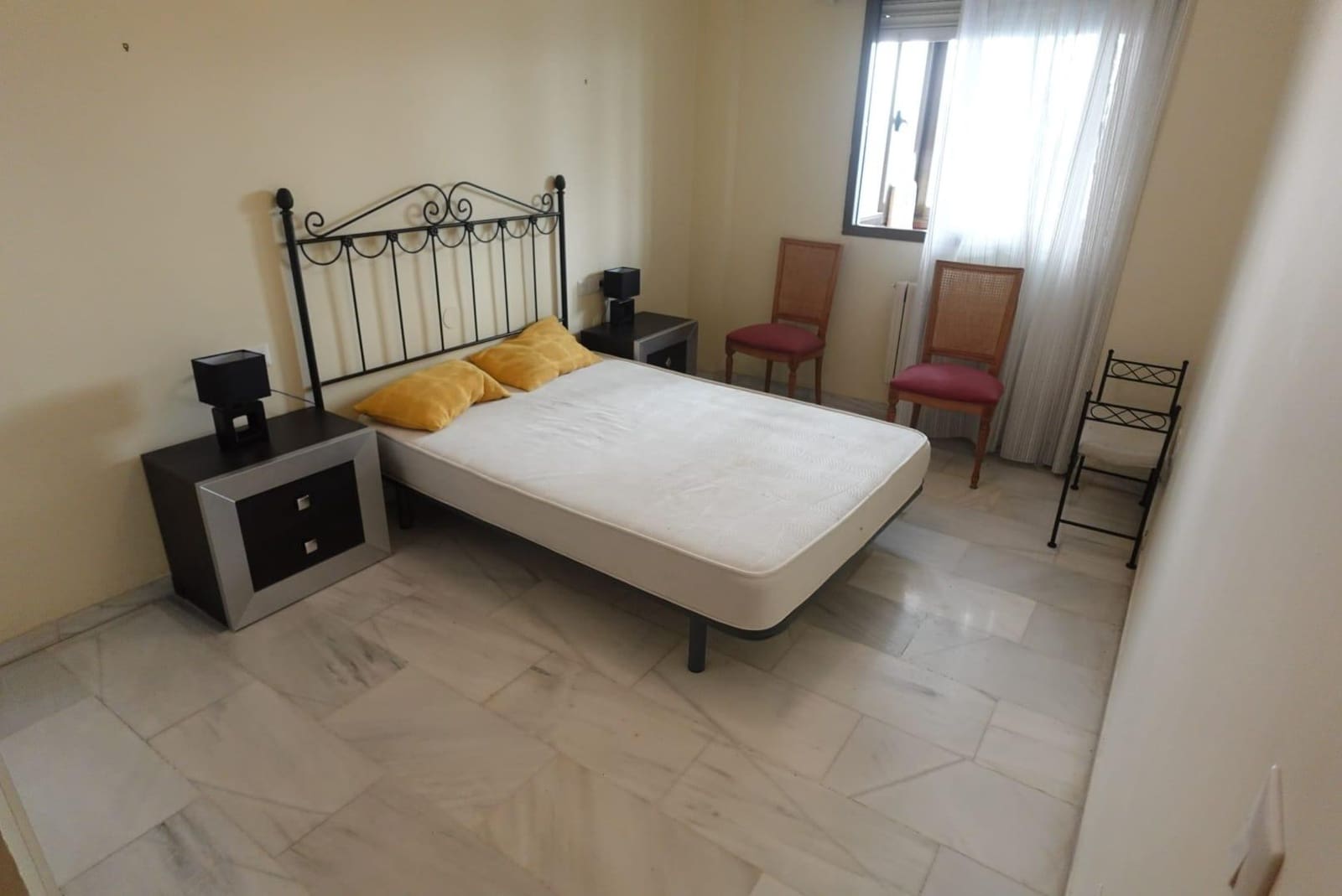 1 camera da letto Appartamento da affittare in Granada citta con garage - 800 € (Rif: 9596386)