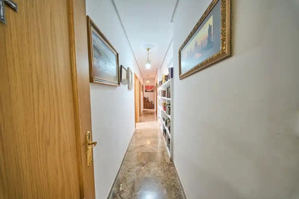 4 Zimmer Wohnung zu verkaufen in Baza - 108.000 € (Ref: 9605184)