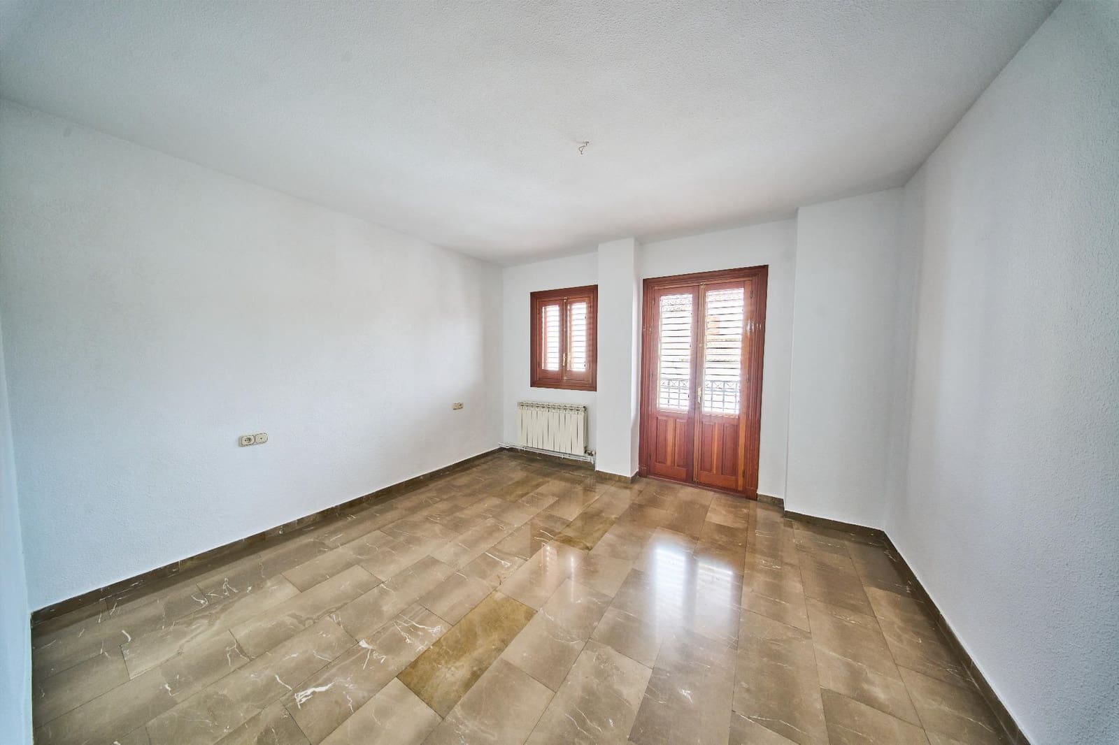 Adosado de 3 habitaciones en Santa Fe en venta con garaje - 300.000 € (Ref: 9608237)