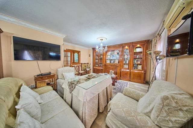 Adosado de 3 habitaciones en Santa Fe en venta con garaje - 300.000 € (Ref: 9608237)