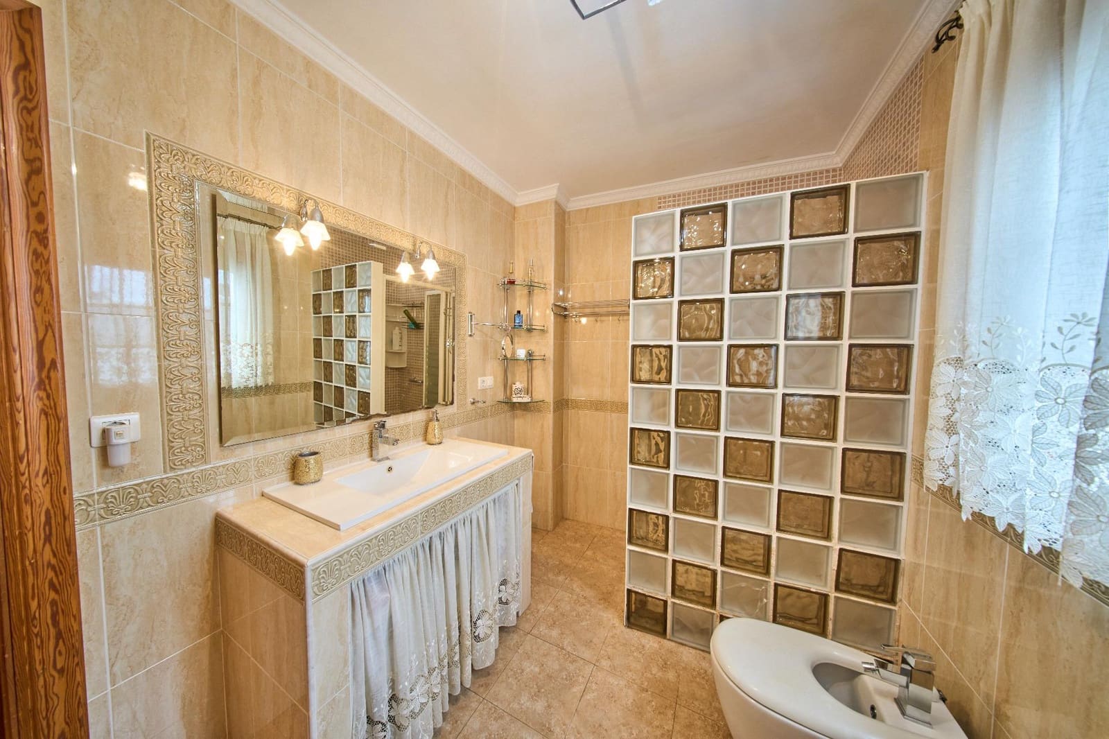 3 bedroom Terraced Villa for sale in Santa Fe with garage - € 295,000 (Ref: 9608237)