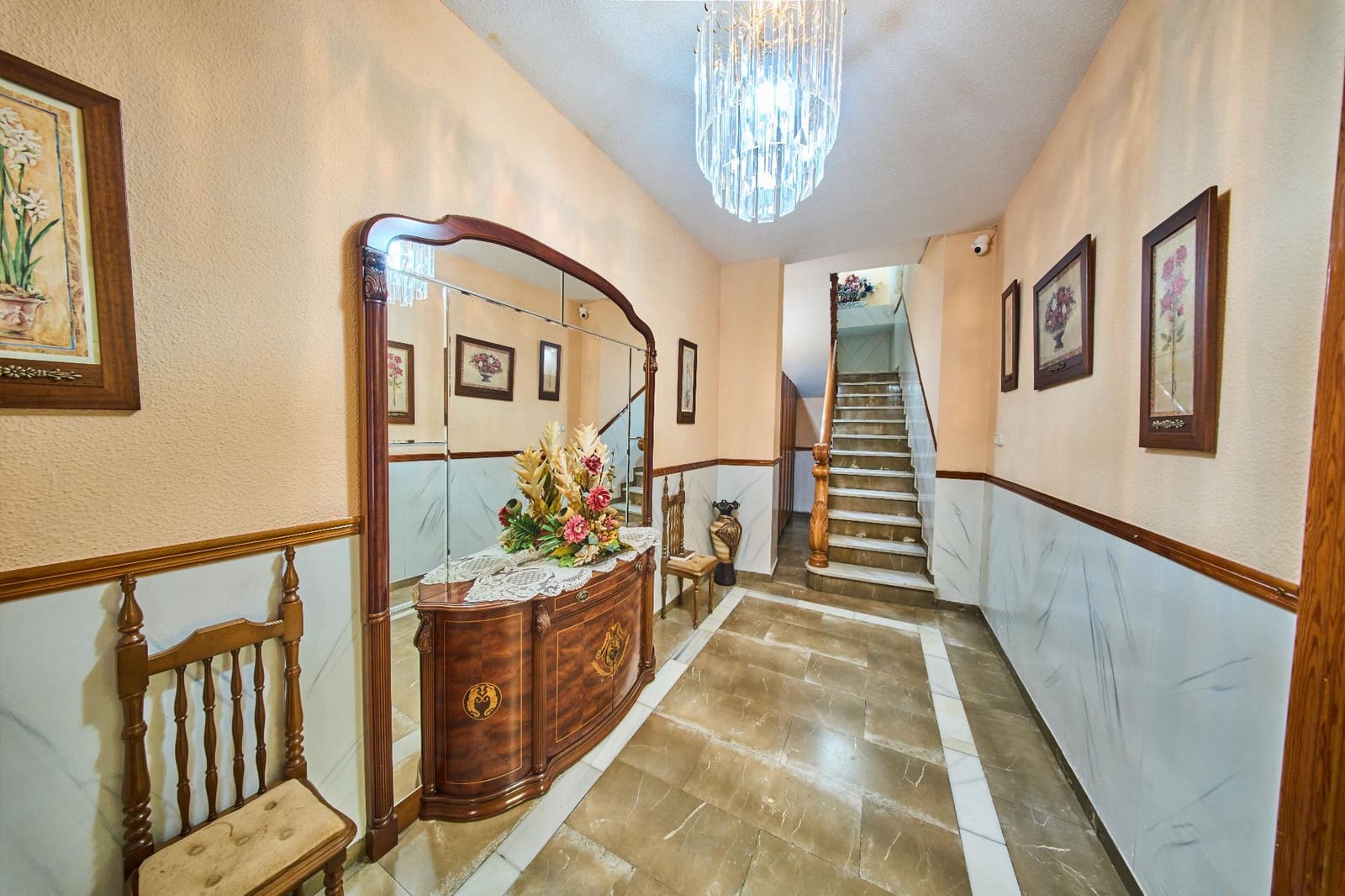 3 bedroom Terraced Villa for sale in Santa Fe with garage - € 295,000 (Ref: 9608237)